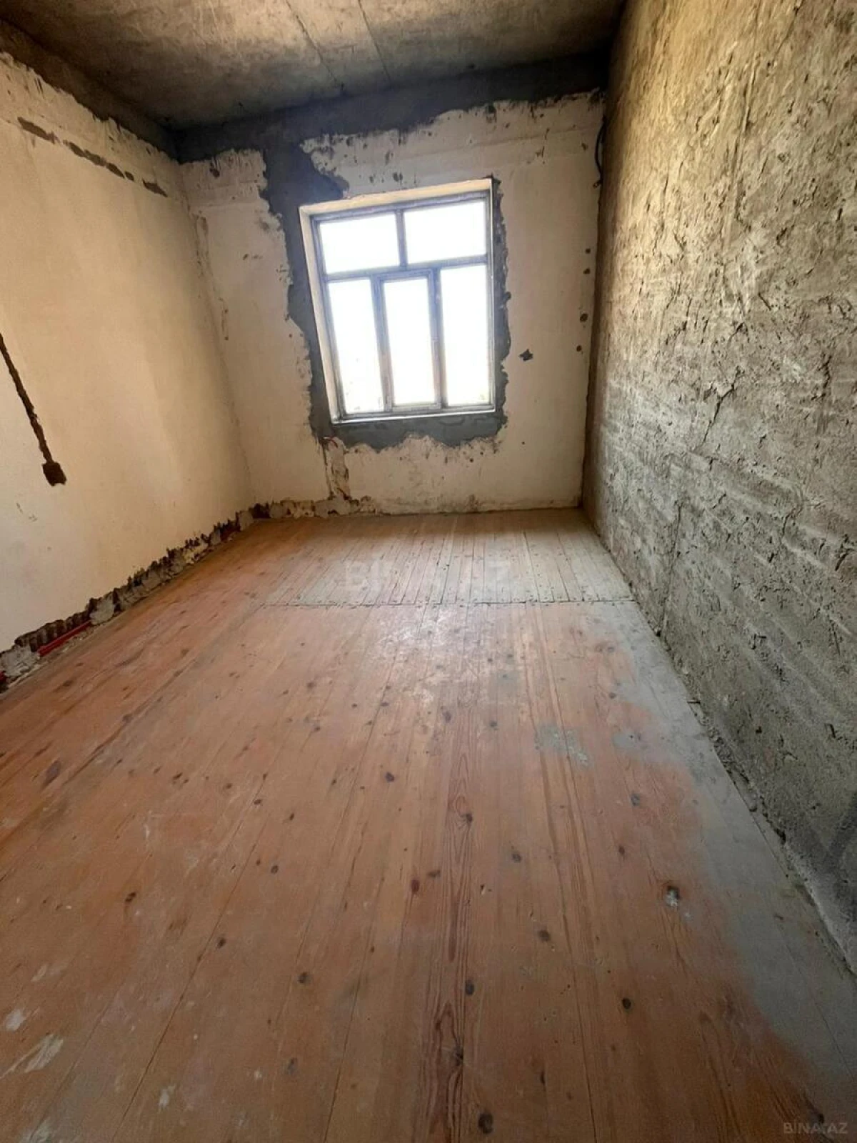 Satılır 7 otaqlı həyət evi 480 m²