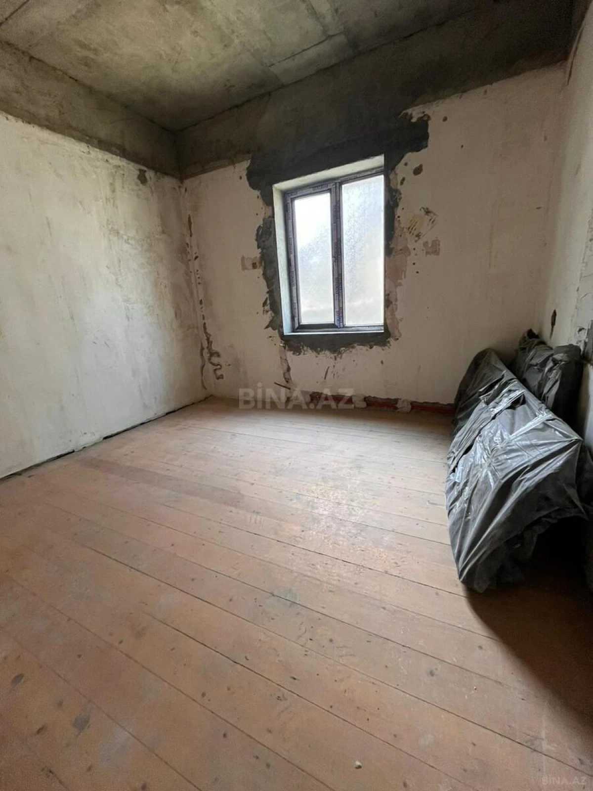 Satılır 7 otaqlı həyət evi 480 m²