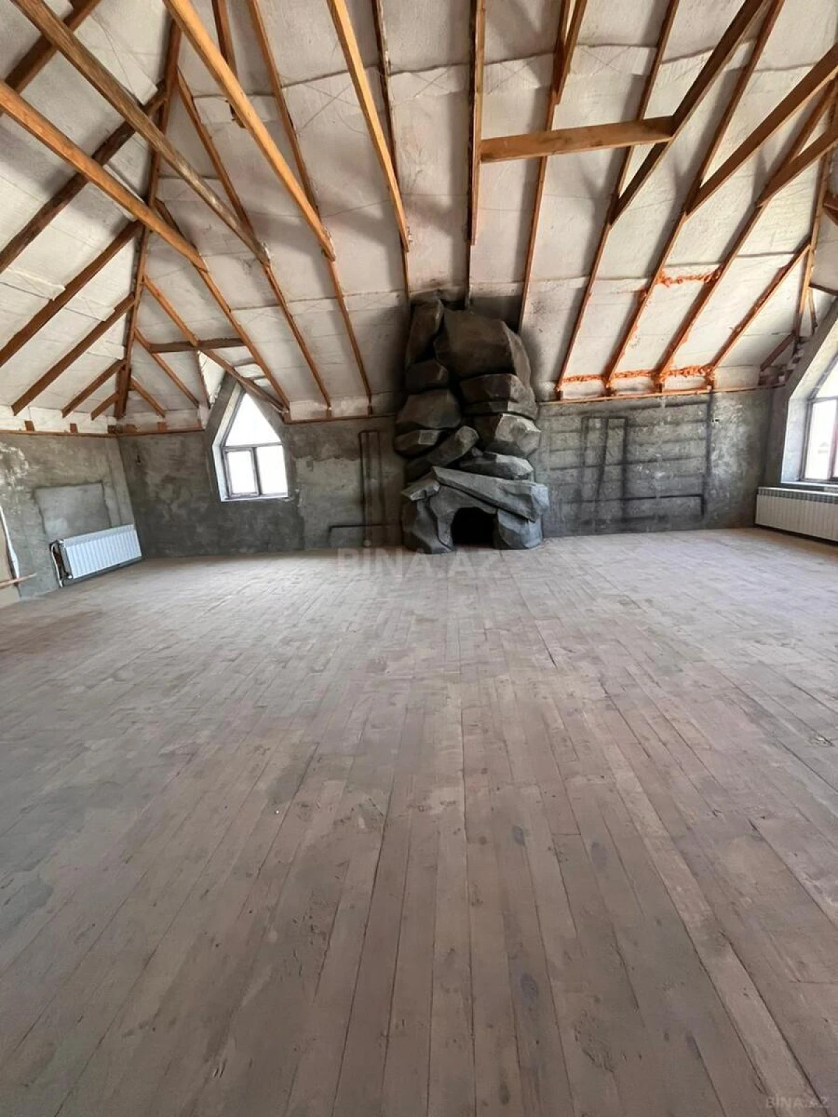 Satılır 7 otaqlı həyət evi 480 m²