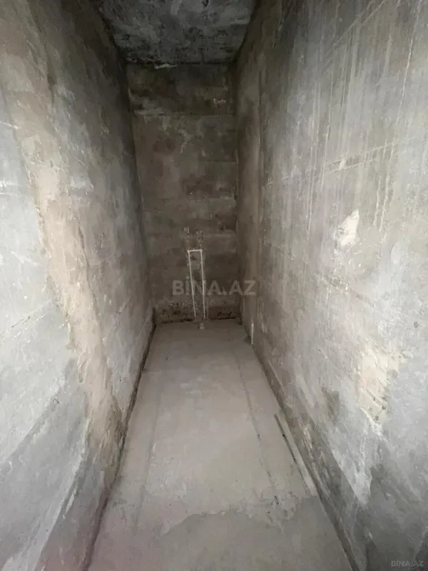 Satılır 7 otaqlı həyət evi 480 m²