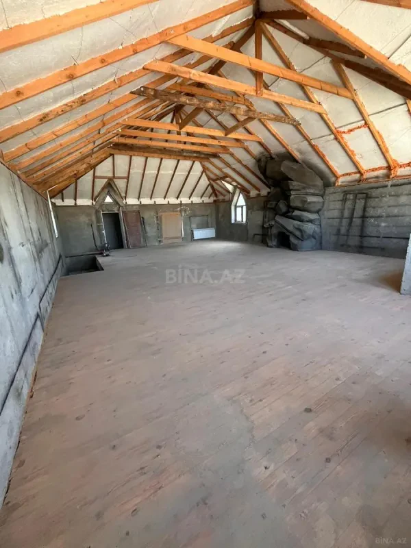 Satılır 7 otaqlı həyət evi 480 m²