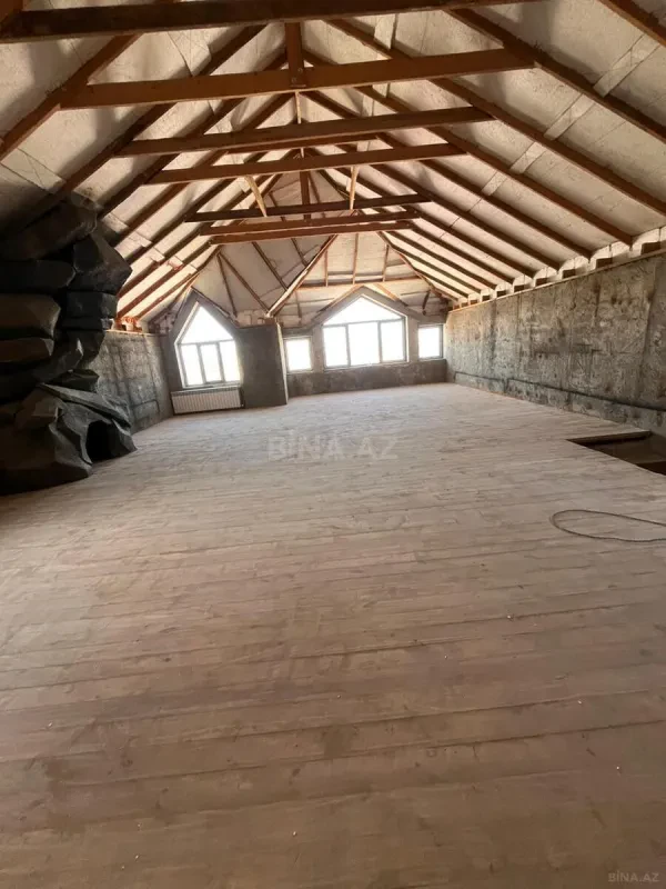 Satılır 7 otaqlı həyət evi 480 m²