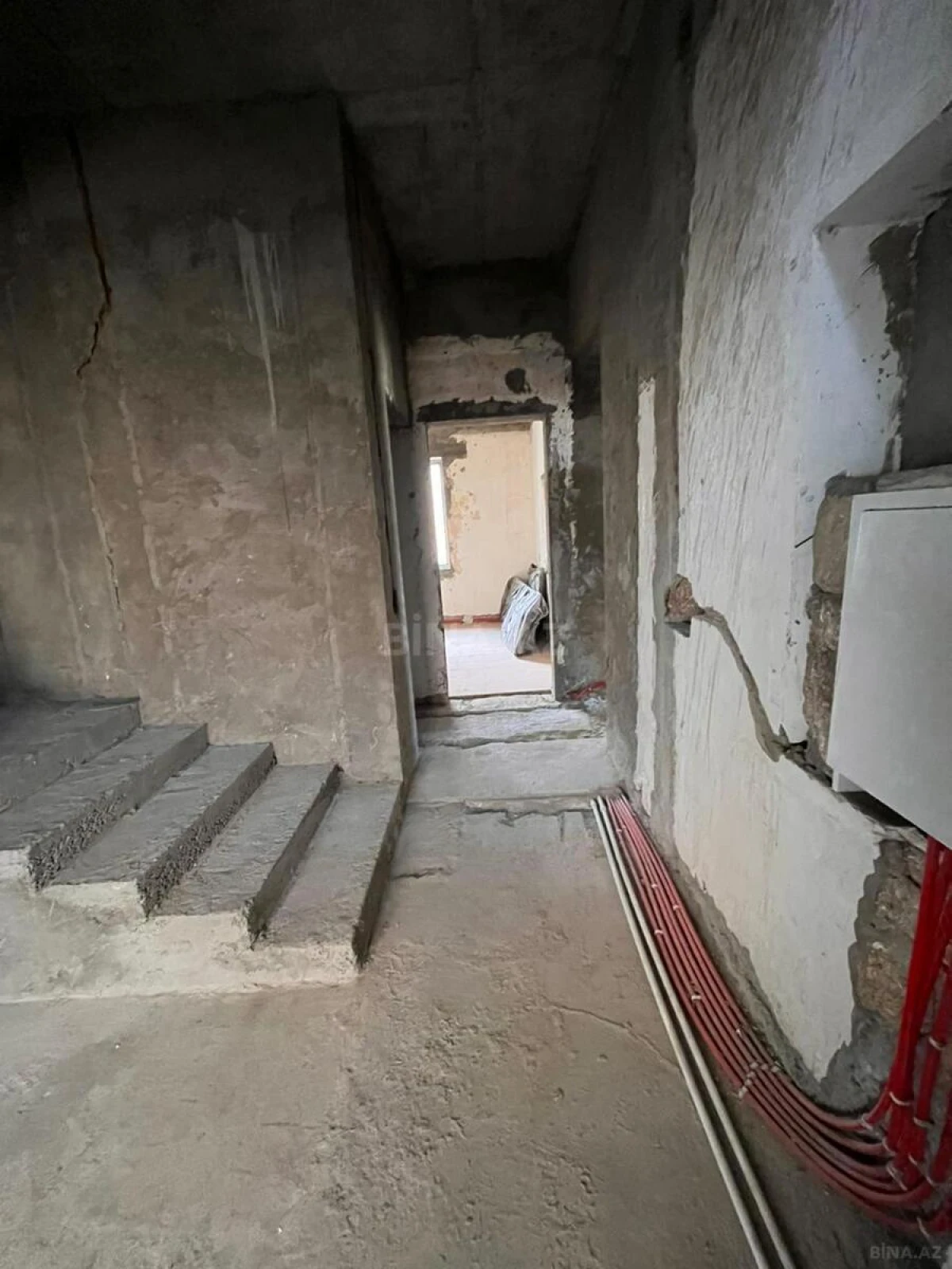 Satılır 7 otaqlı həyət evi 480 m²