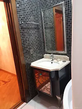 Satılır 2 otaqlı mənzil 75 m²