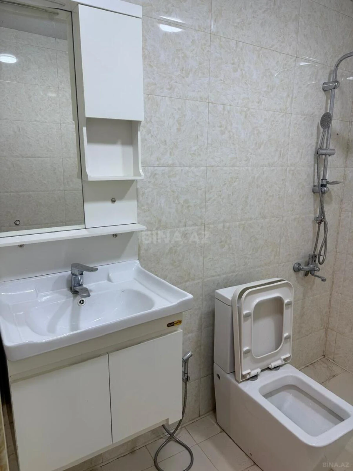 Satılır 3 otaqlı mənzil 81 m²