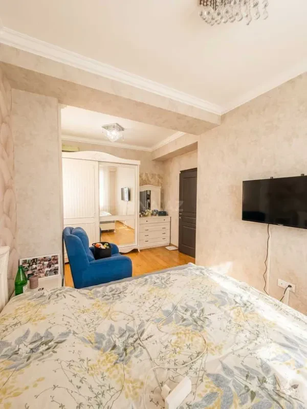 Kirayə verilir 2 otaqlı mənzil 55 m²