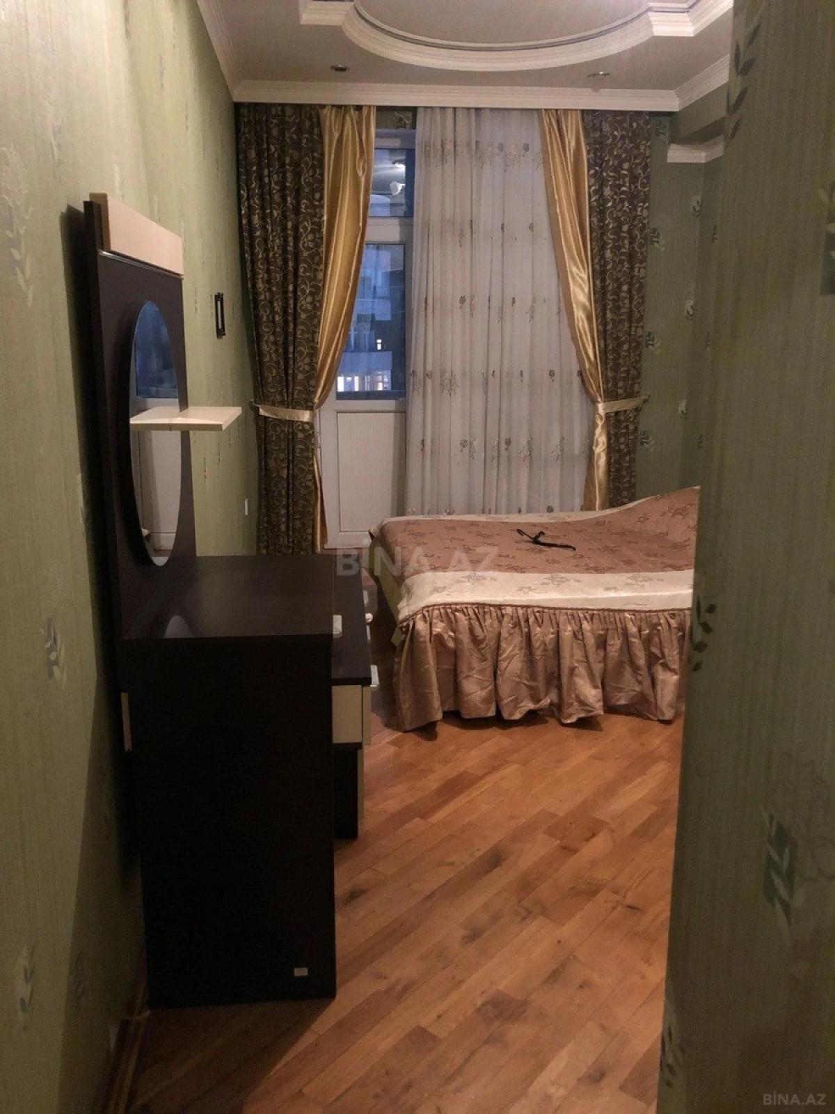 Kirayə verilir 3 otaqlı mənzil 113 m²