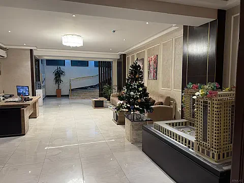Satılır 3 otaqlı mənzil 168 m²