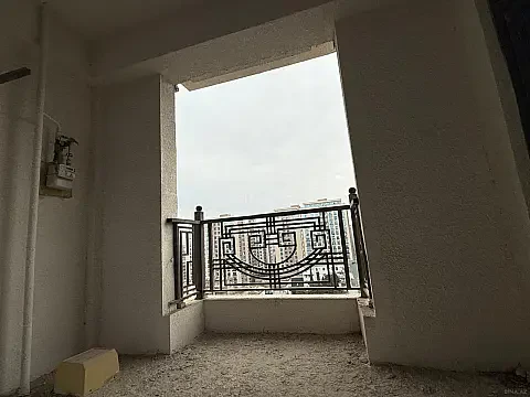 Satılır 3 otaqlı mənzil 168 m²