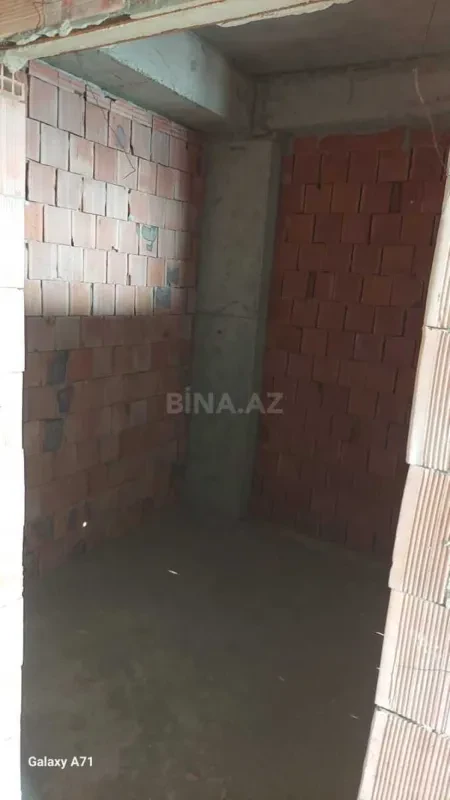 Satılır 2 otaqlı mənzil 64 m²
