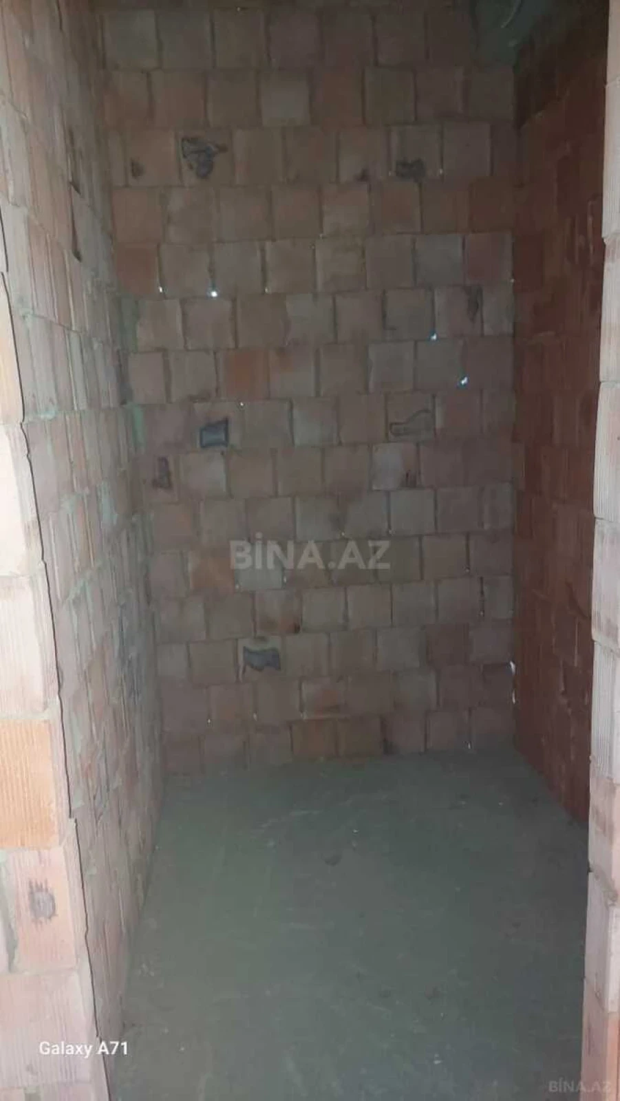 Satılır 2 otaqlı mənzil 64 m²