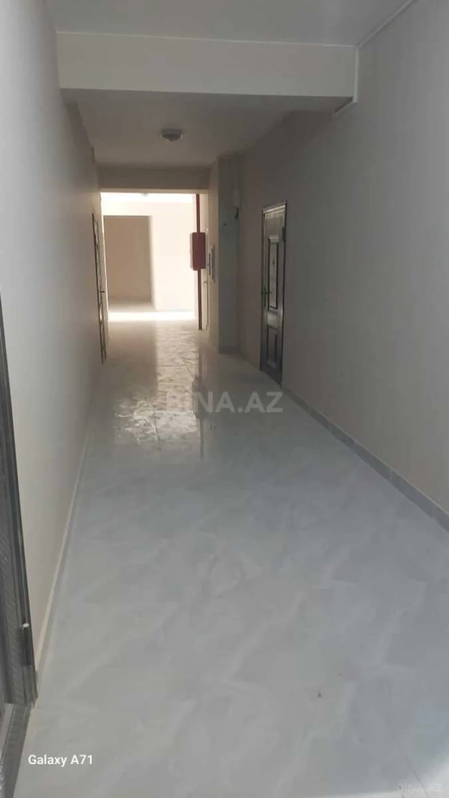 Satılır 2 otaqlı mənzil 64 m²