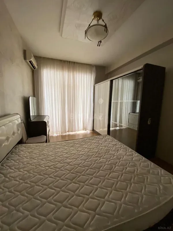 Kirayə verilir 3 otaqlı mənzil 87 m²
