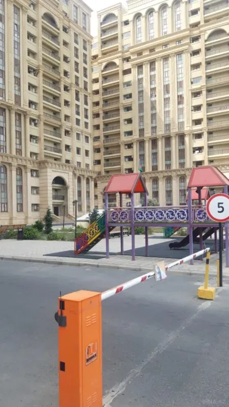 Kirayə verilir 2 otaqlı mənzil 65 m²
