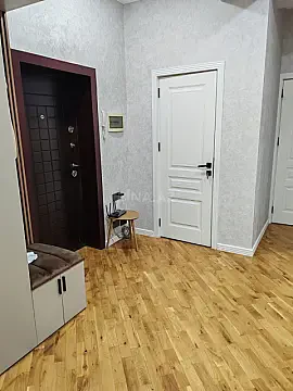Kirayə verilir 2 otaqlı mənzil 75 m²