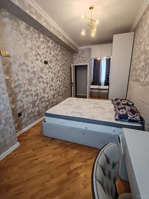 Kirayə verilir 2 otaqlı mənzil 75 m²