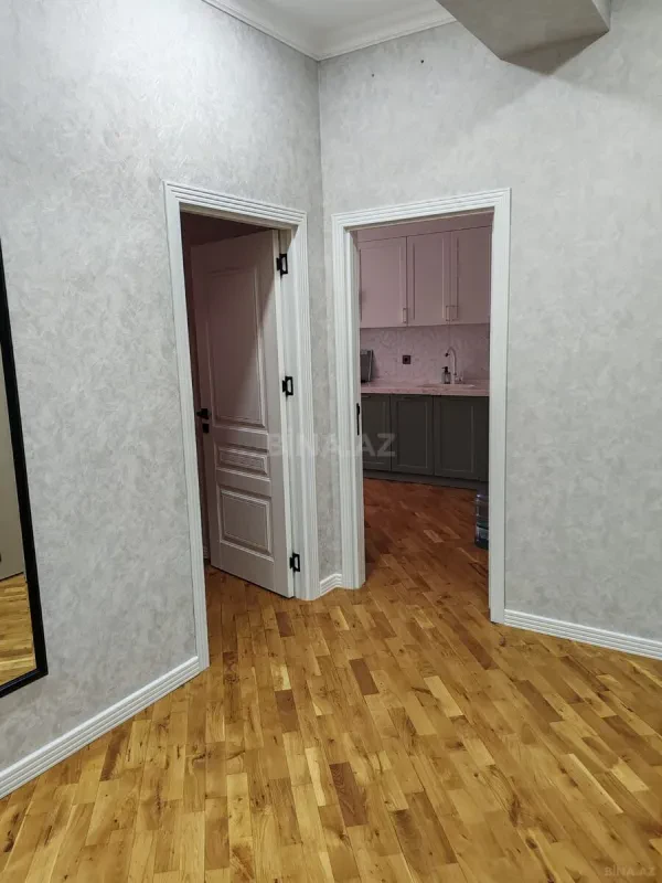 Kirayə verilir 2 otaqlı mənzil 75 m²