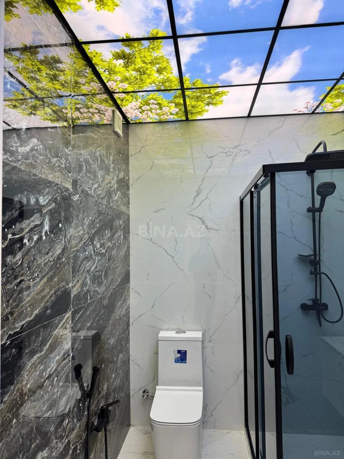 Satılır 4 otaqlı mənzil 153 m²