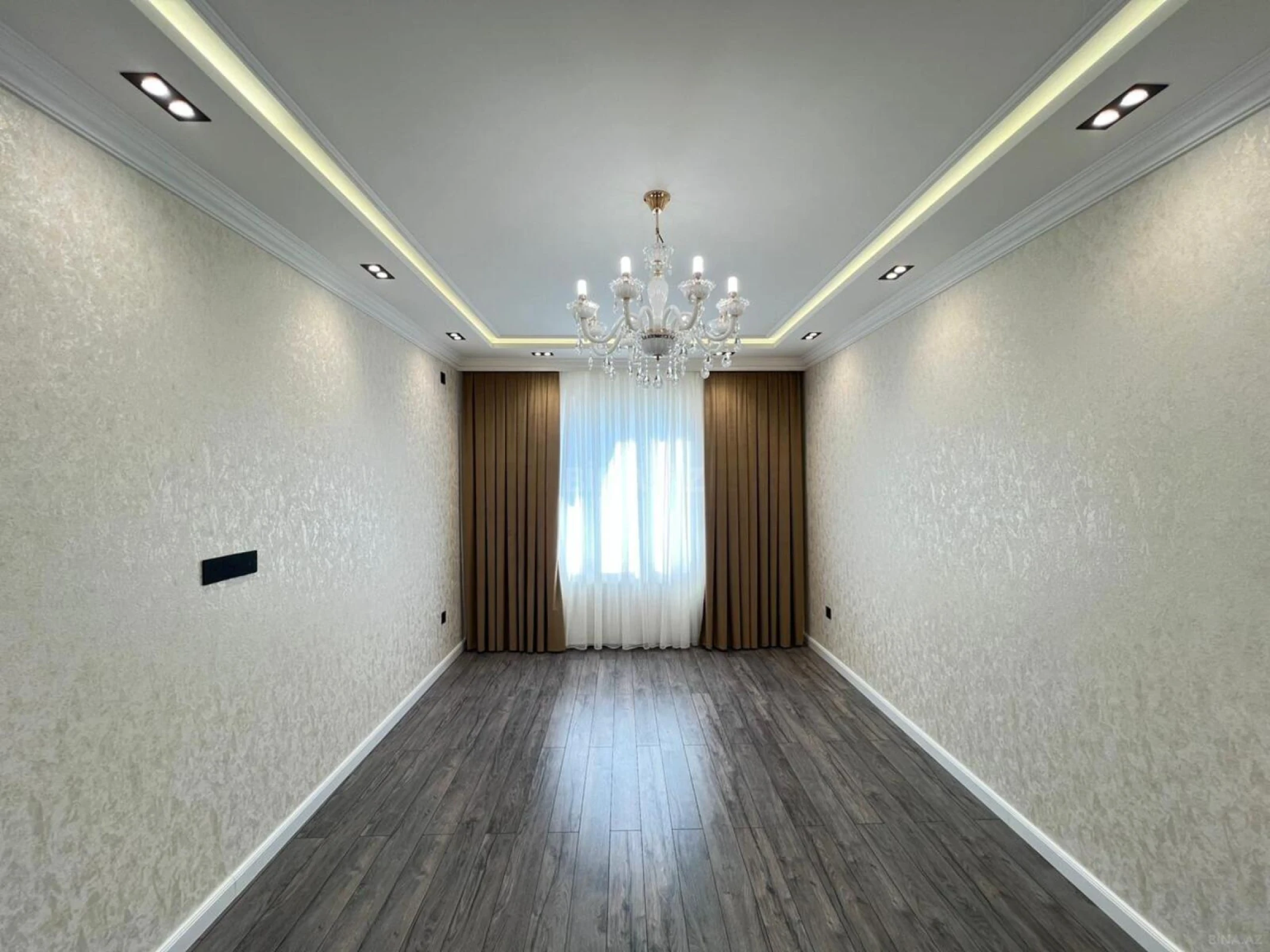 Satılır 2 otaqlı mənzil 65 m²