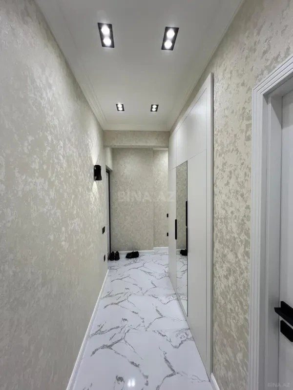 Satılır 2 otaqlı mənzil 65 m²