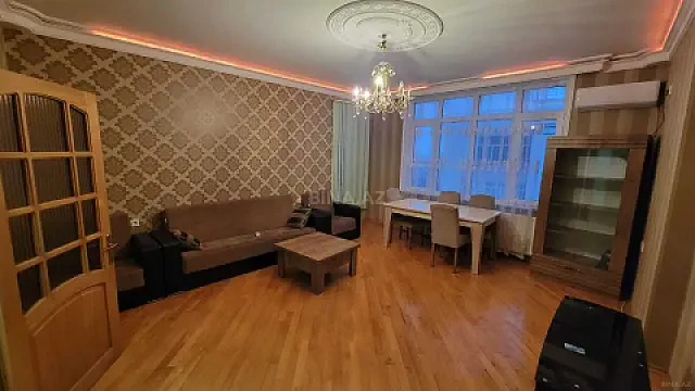 Kirayə verilir 2 otaqlı mənzil 92 m² — Bakı, Nərimanov 2 otaq 92.00 m²