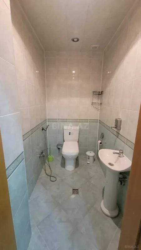 Kirayə verilir 2 otaqlı mənzil 92 m²
