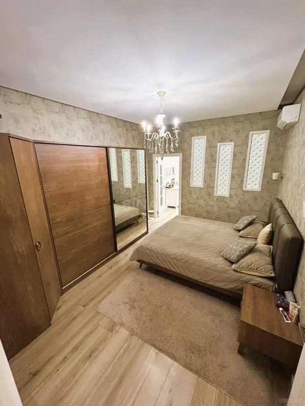 Satılır 4 otaqlı mənzil 87 m²
