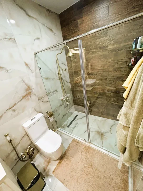 Satılır 4 otaqlı mənzil 87 m²