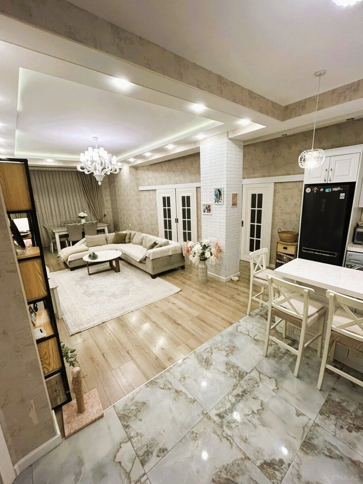 Satılır 4 otaqlı mənzil 87 m²
