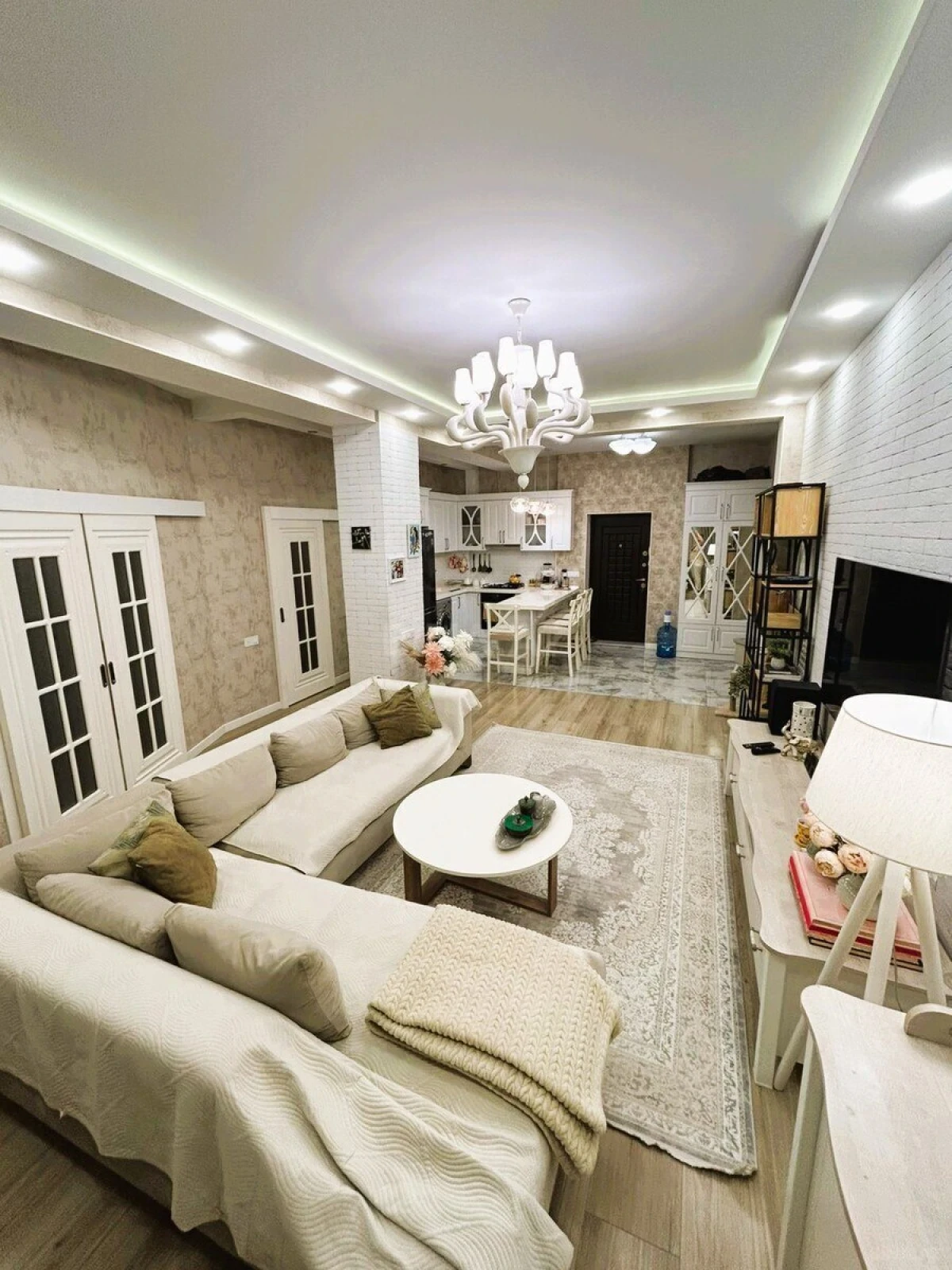 Satılır 4 otaqlı mənzil 87 m²