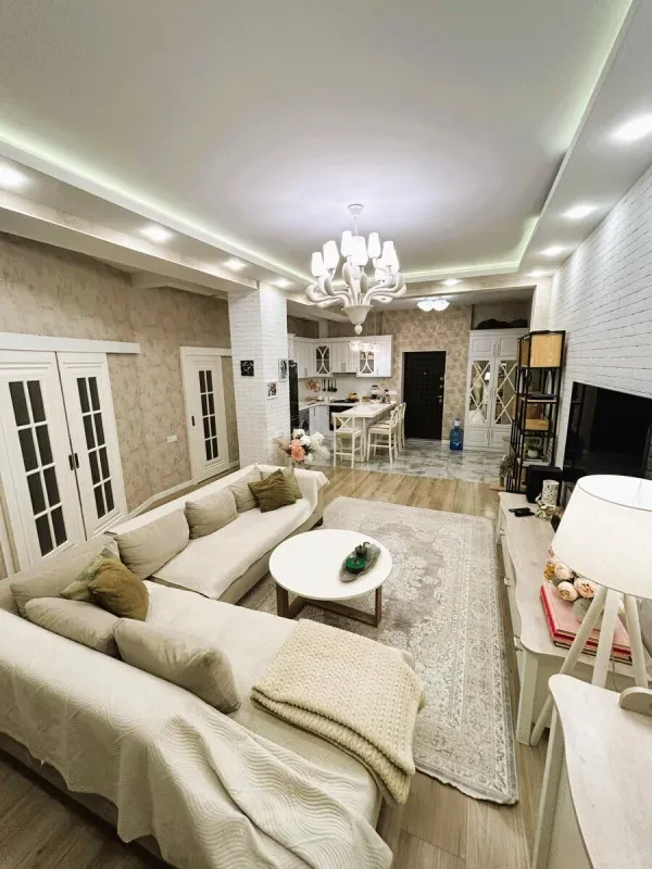 Satılır 4 otaqlı mənzil 87 m²
