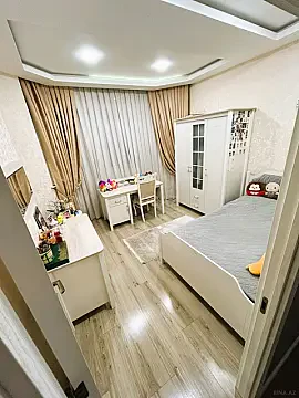 Satılır 4 otaqlı mənzil 87 m²