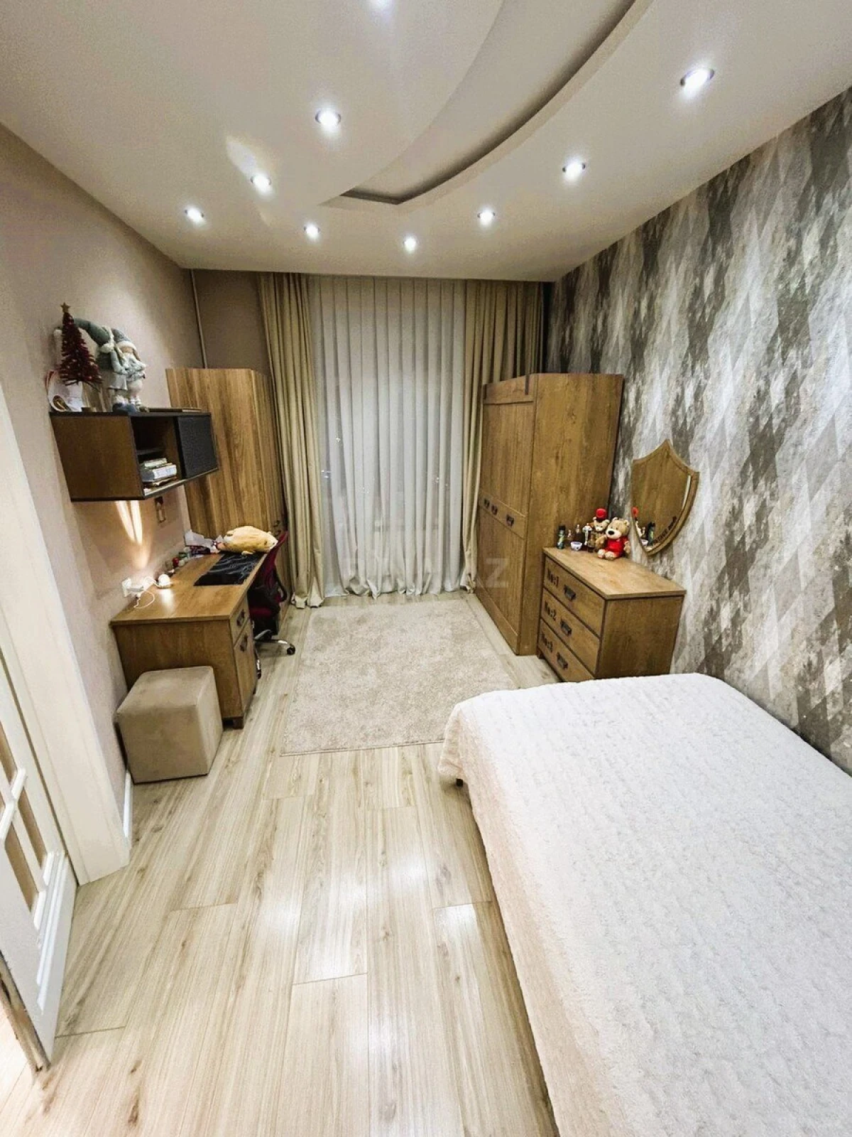 Satılır 4 otaqlı mənzil 87 m²