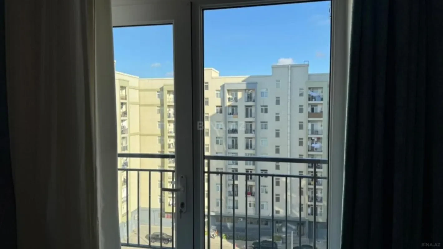 Satılır 4 otaqlı mənzil 110 m²