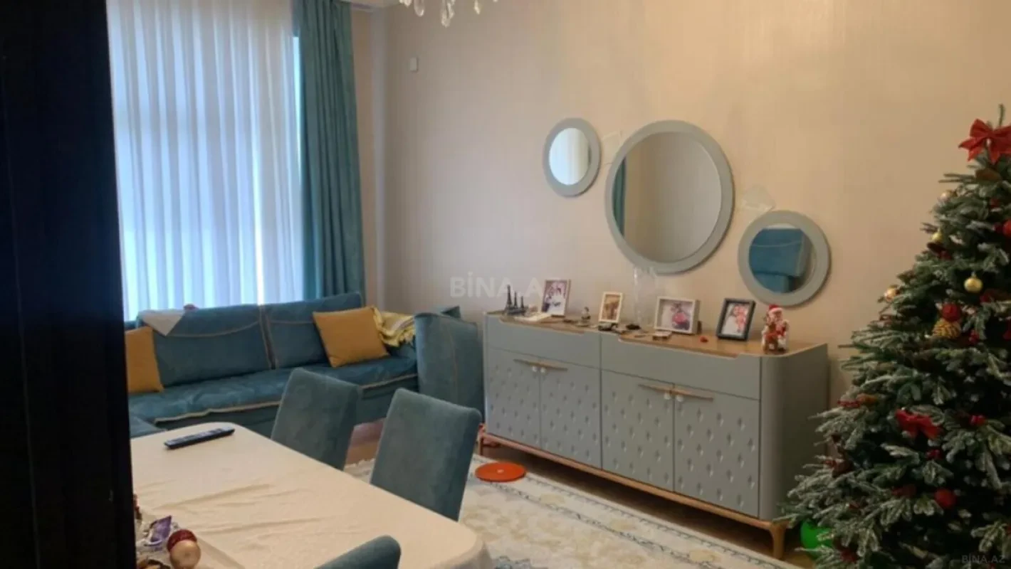 Satılır 4 otaqlı mənzil 110 m²