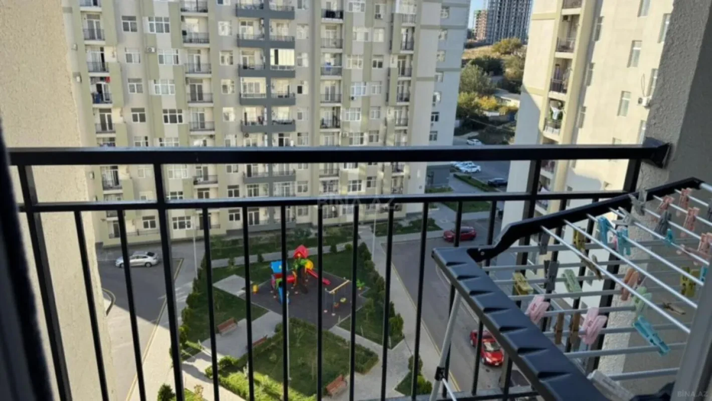 Satılır 4 otaqlı mənzil 110 m²