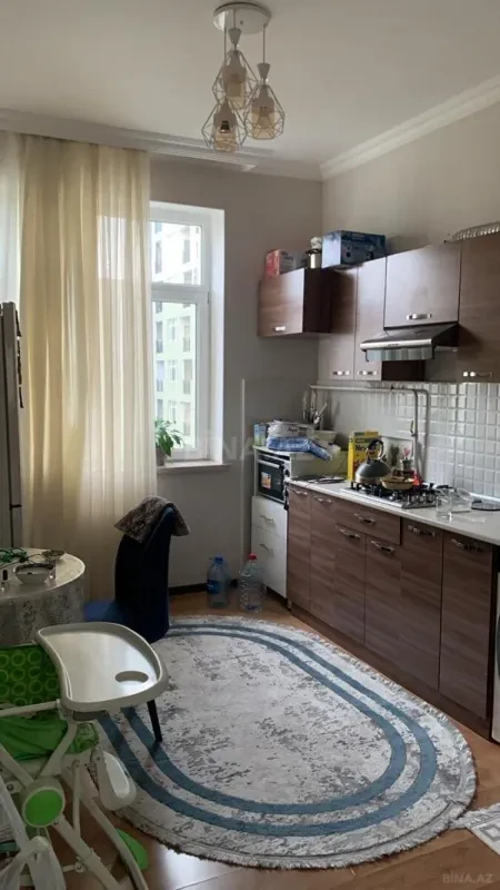 Satılır 4 otaqlı mənzil 110 m²