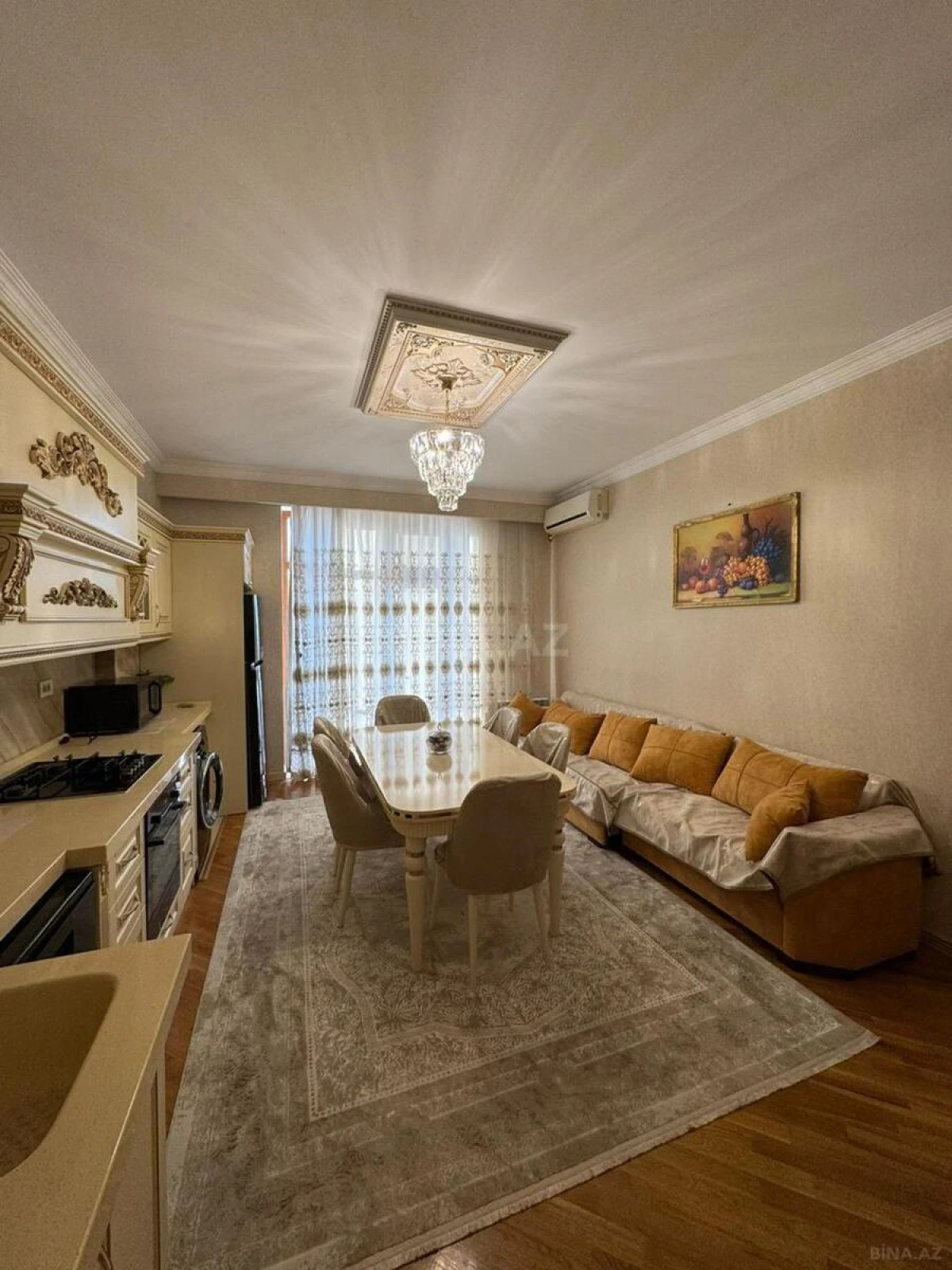 Kirayə verilir 3 otaqlı mənzil 150 m²