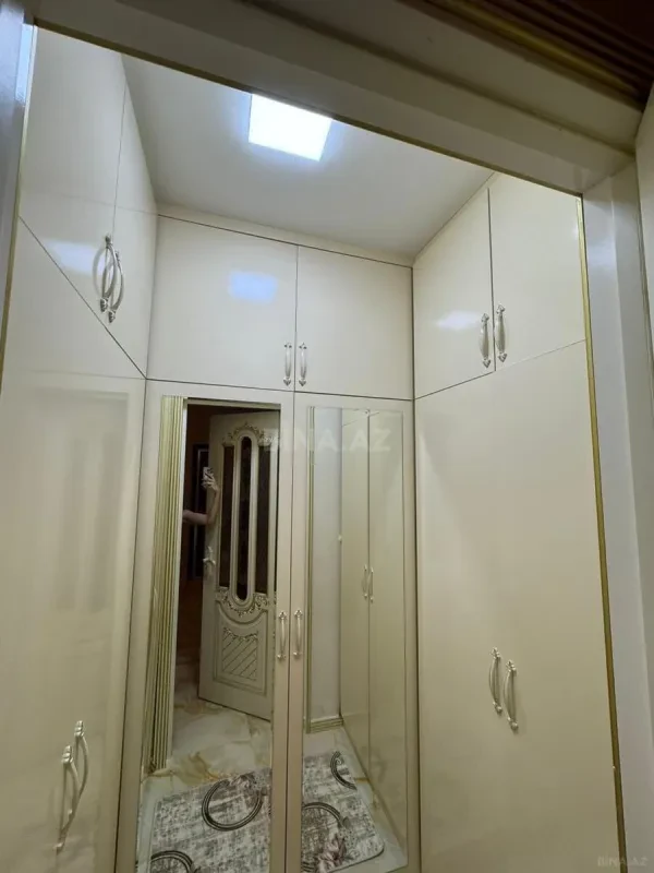 Kirayə verilir 3 otaqlı mənzil 150 m²
