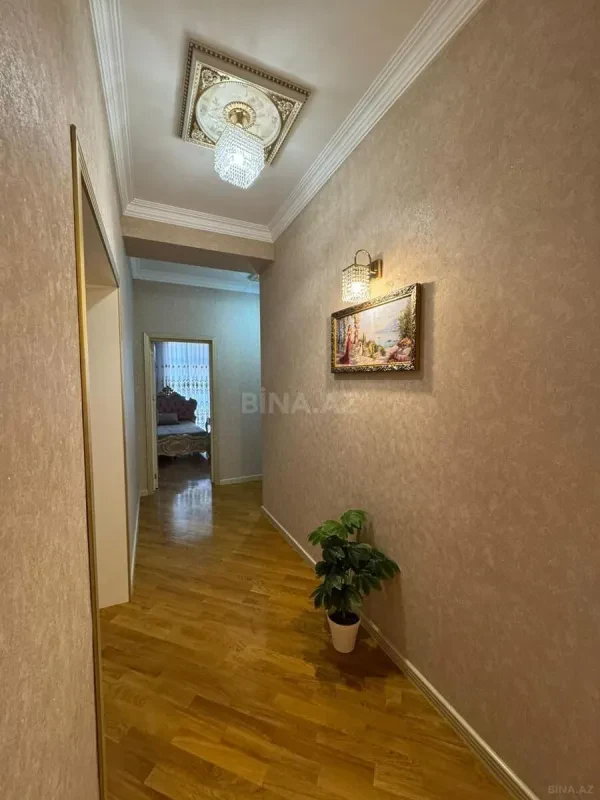 Kirayə verilir 3 otaqlı mənzil 150 m²