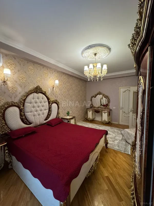 Kirayə verilir 3 otaqlı mənzil 150 m²