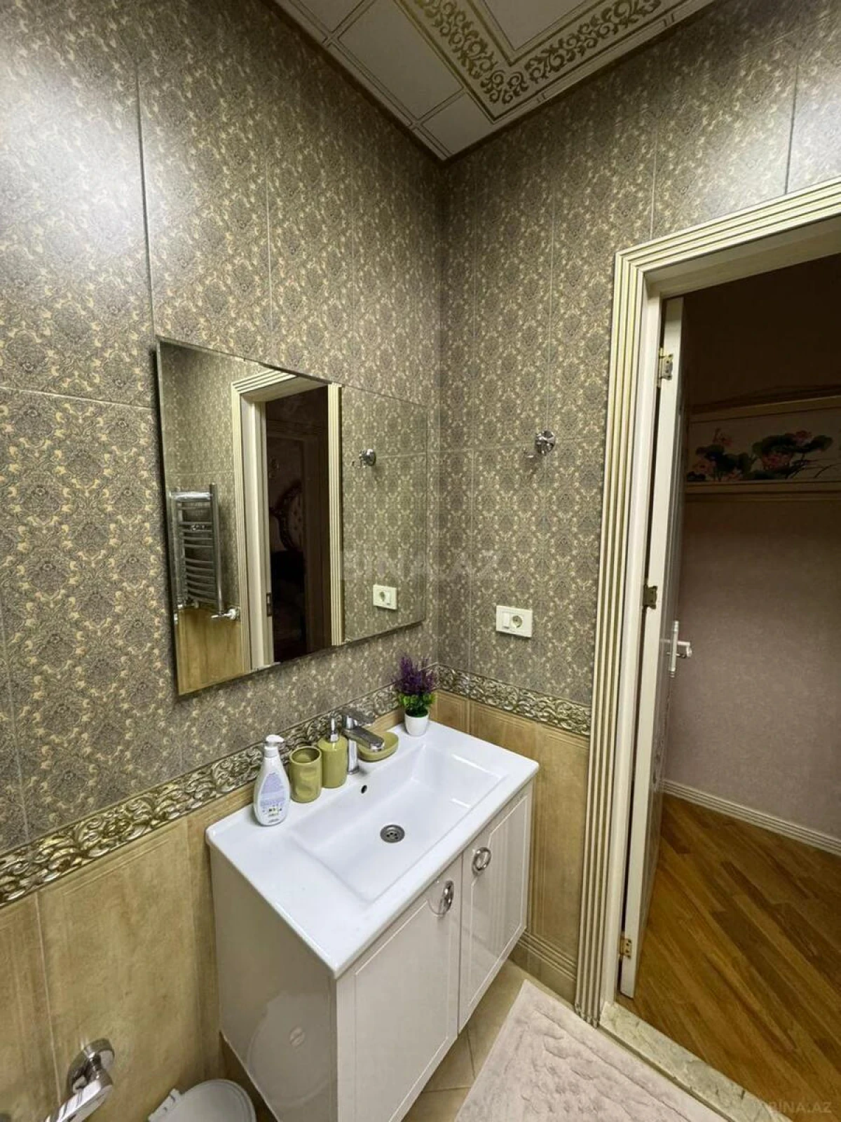 Kirayə verilir 3 otaqlı mənzil 150 m²