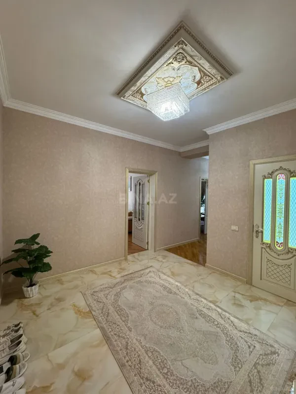 Kirayə verilir 3 otaqlı mənzil 150 m²