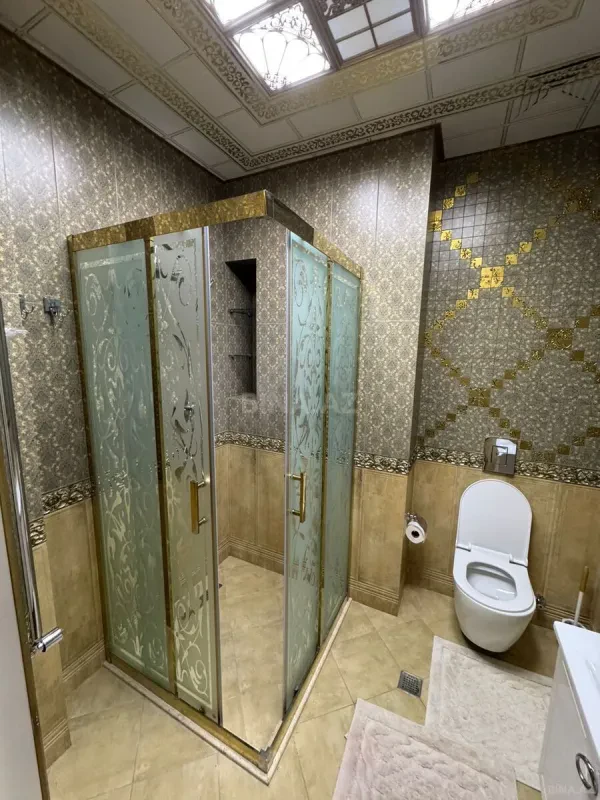 Kirayə verilir 3 otaqlı mənzil 150 m²