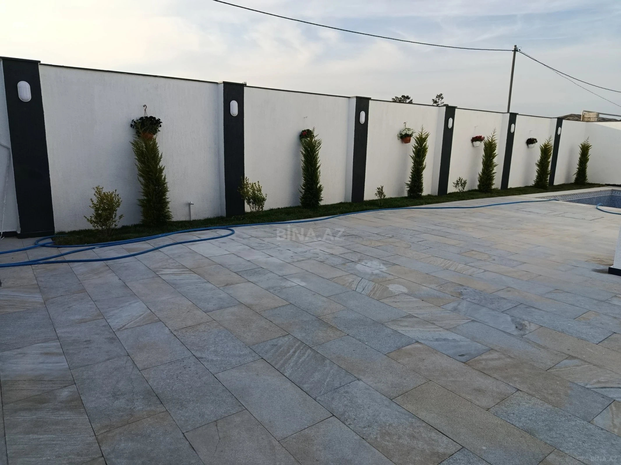 Satılır 4 otaqlı həyət evi 165 m²