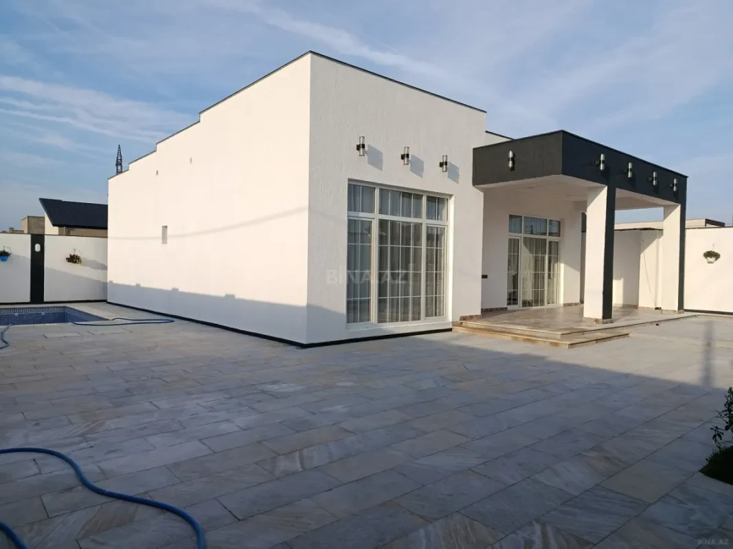 Satılır 4 otaqlı həyət evi 165 m²