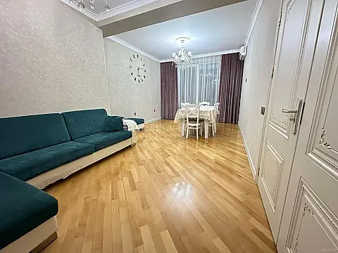 Satılır 3 otaqlı mənzil 98 m²