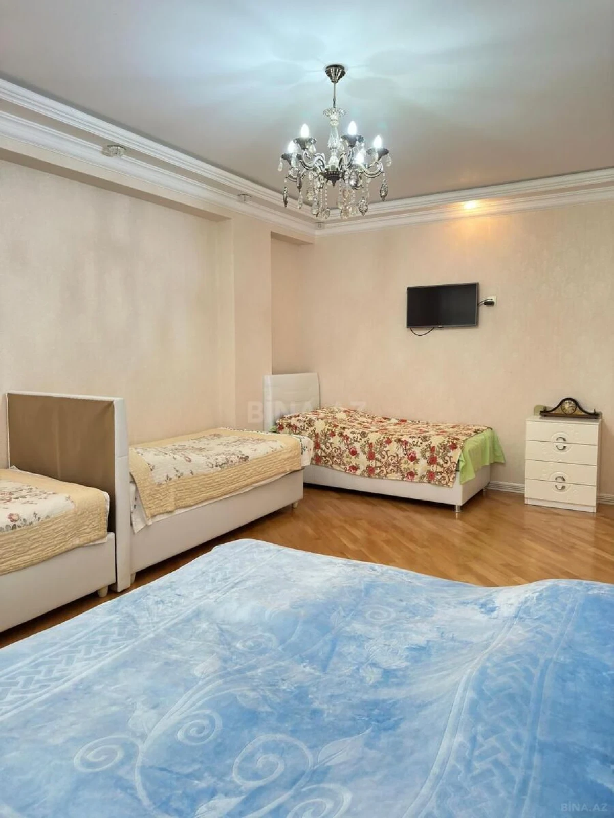 Satılır 3 otaqlı mənzil 98 m²