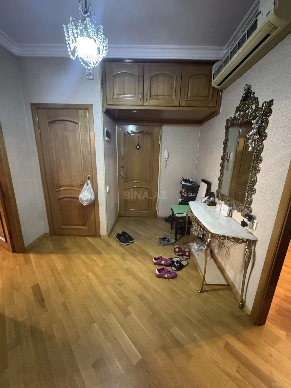 Satılır 2 otaqlı mənzil 65 m²