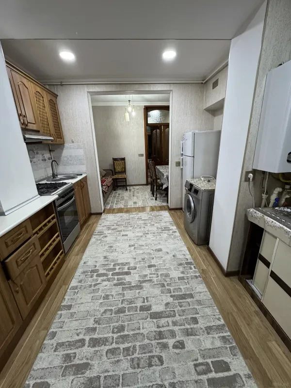 Satılır 2 otaqlı mənzil 65 m²